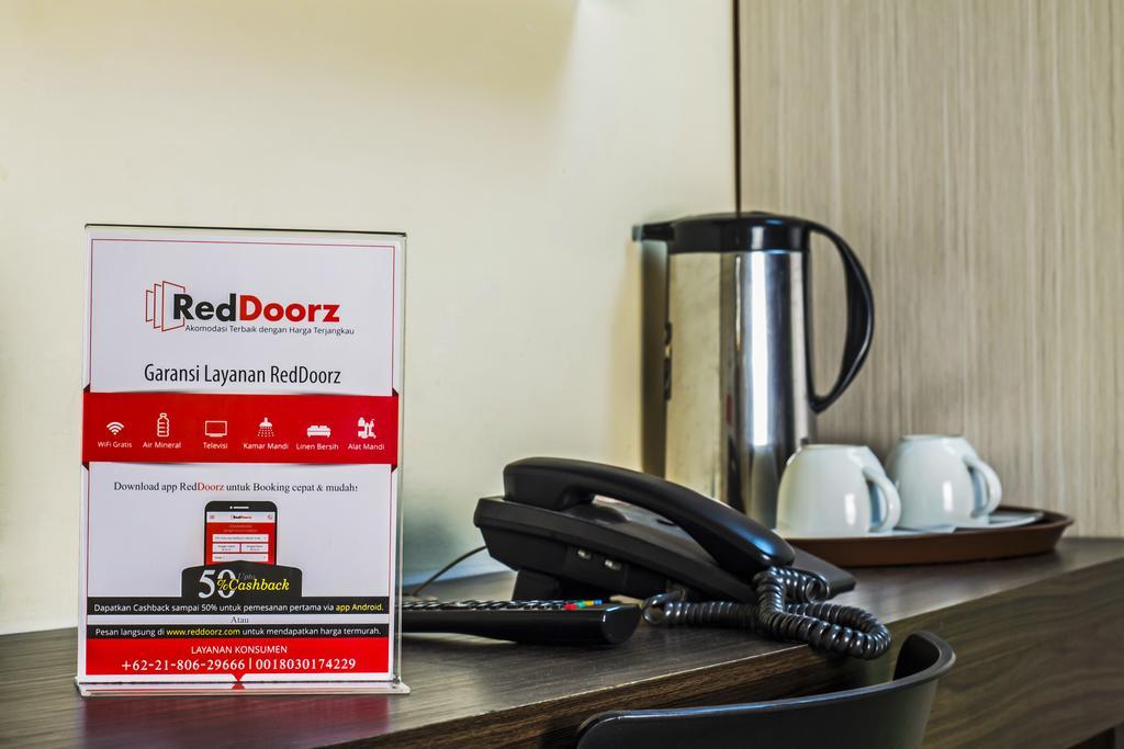 Reddoorz Plus @ Karet Setiabudi Джакарта Экстерьер фото